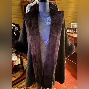 Pretty Persuasions Women’s One Size Faux Fur Lined Sparkly HoodedCloak G…